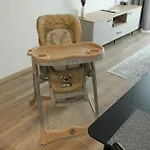 Warmzy - Modern 2 With Free Parking Апартаменти *