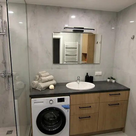 Apartamento Warmzy - Modern 2 With Free Parking Vilnius