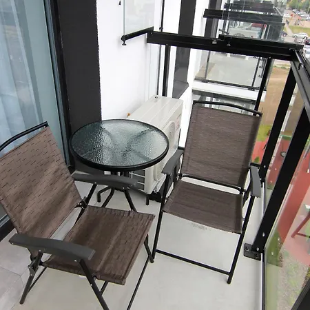 Warmzy - Modern 2 With Free Parking *