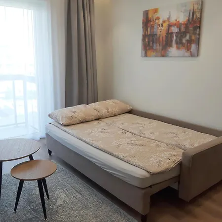 Warmzy - Modern 2 With Free Parking Apartment *