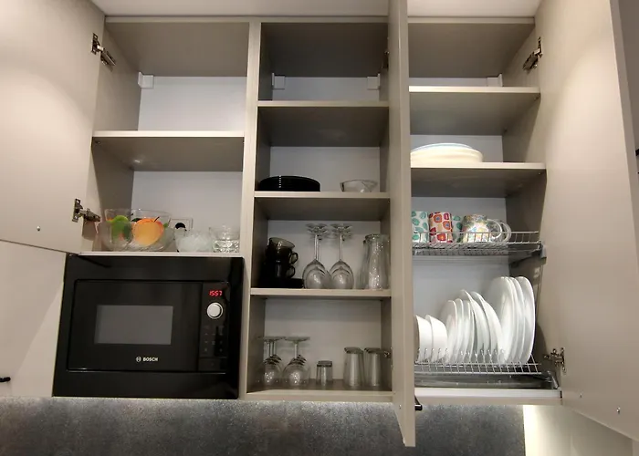 Warmzy - Modern 2 With Free Parking Lägenhet